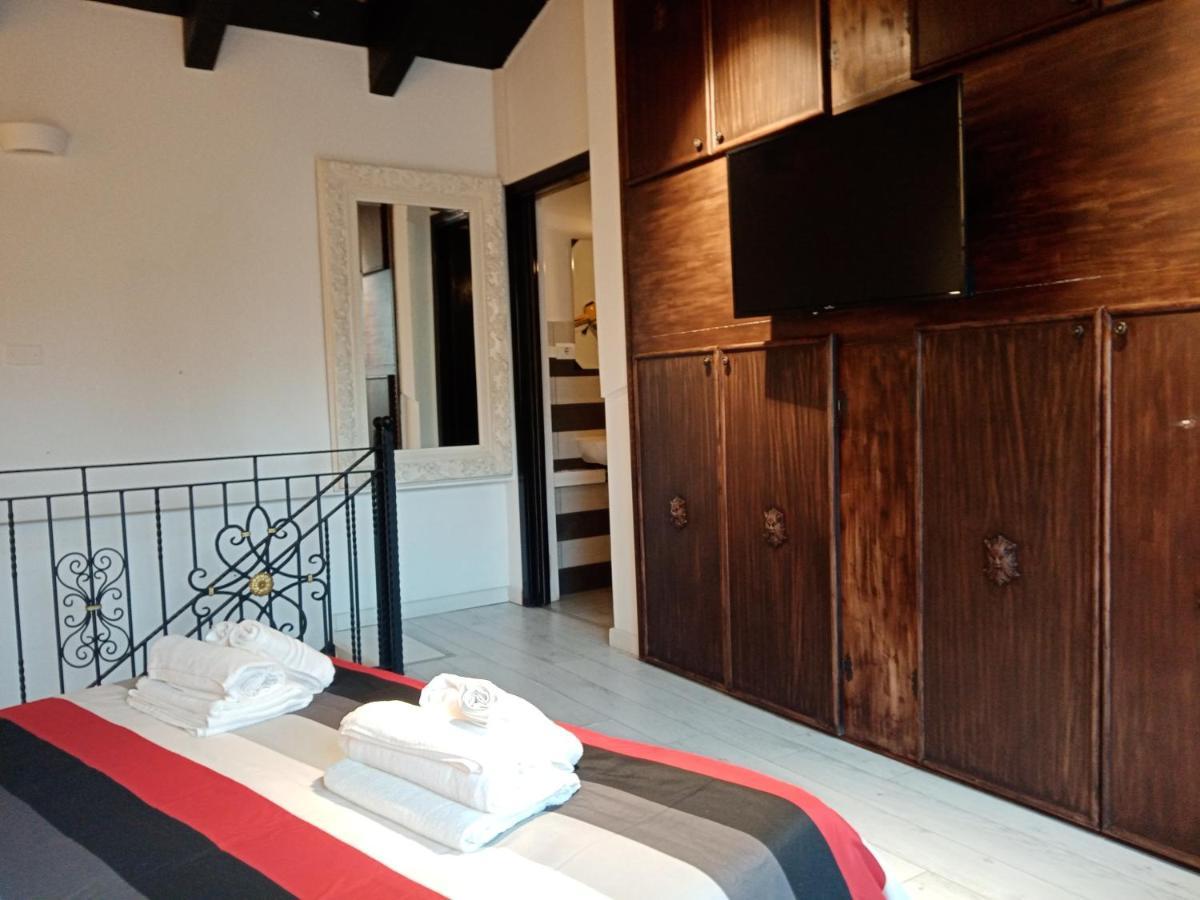 Einaudi 56 Guest House Cagliari Exterior photo